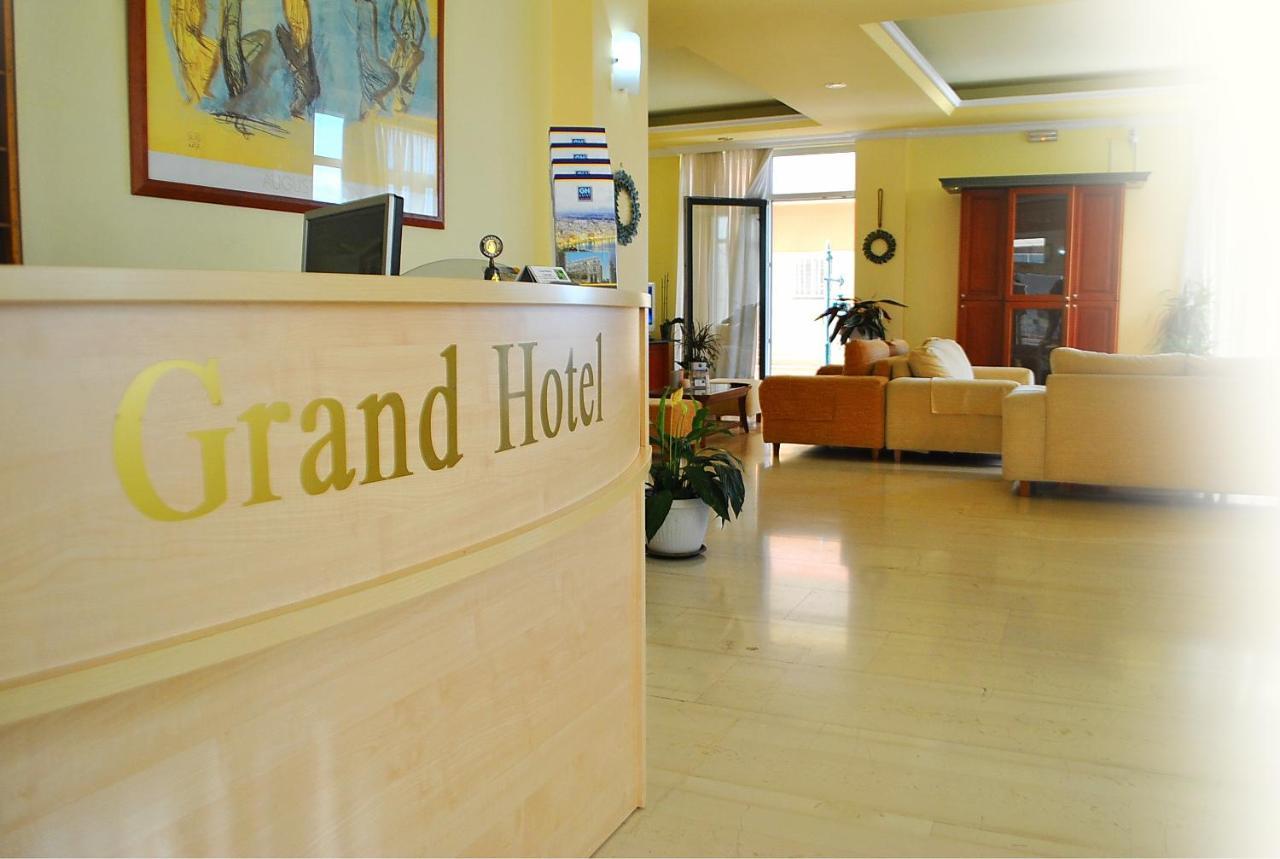 Grand Hotel Loutraki Luaran gambar